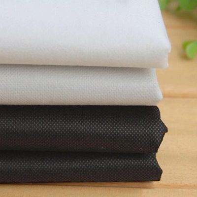 Nicht gewebte Satin-Zwischenlagen für Verpackungen, gestrickt in weiß schwarz grau